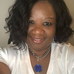 Meet your Posher, Malkia